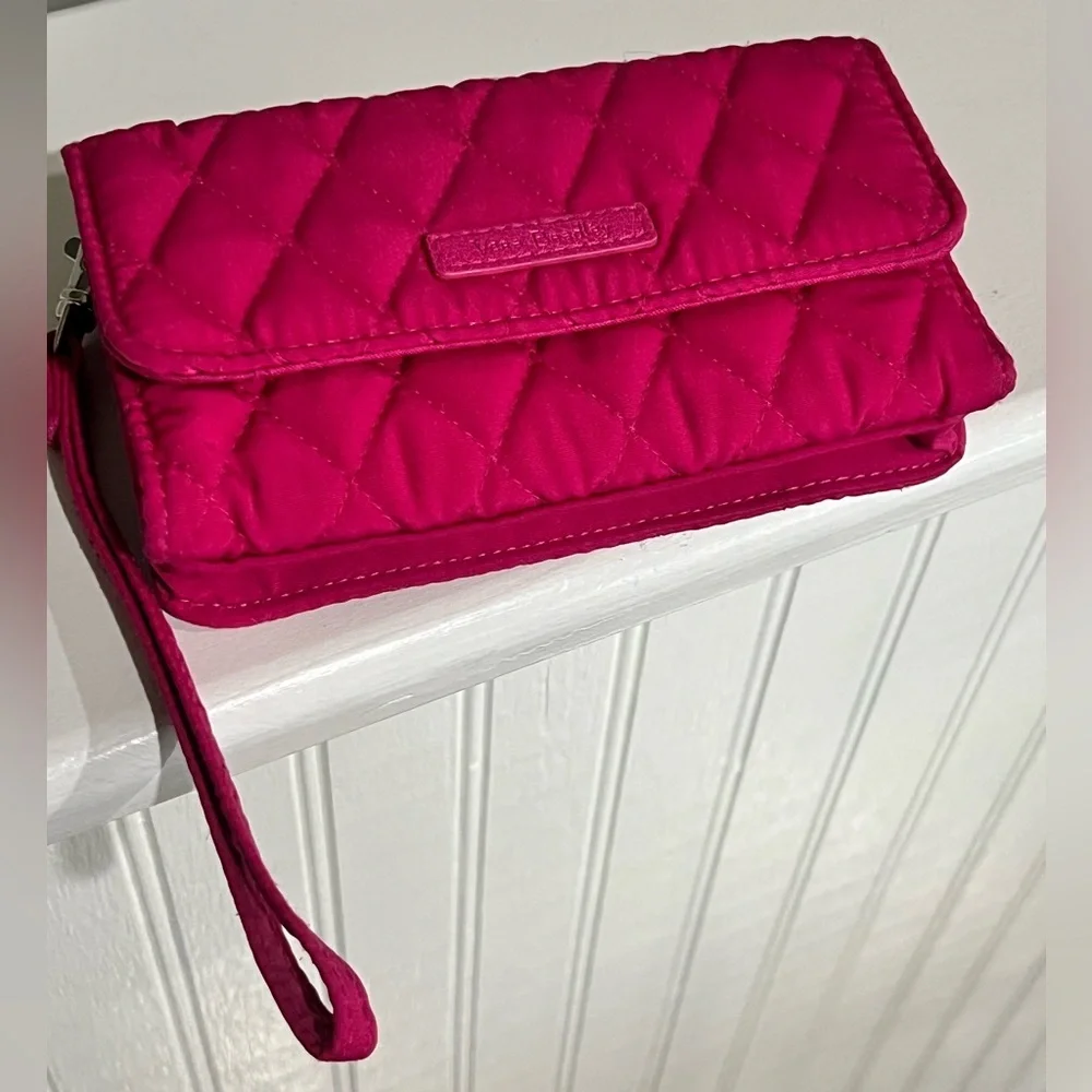 Vera Bradley pink wristlet - Picture 1 of 7